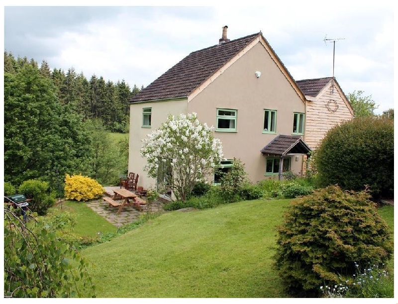Click here for more about Rose Tree Cottage