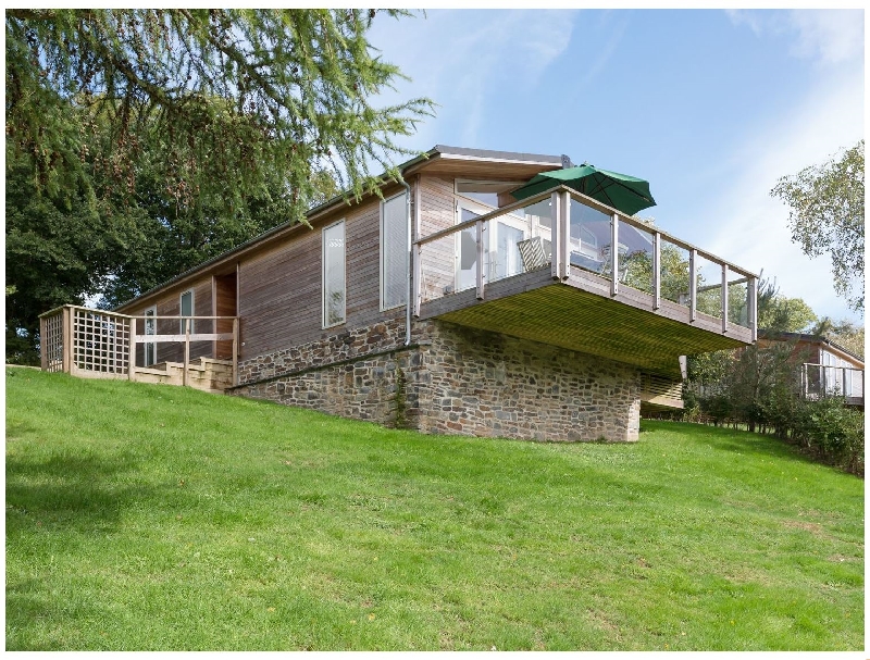 Click here for more about 7 Lake View