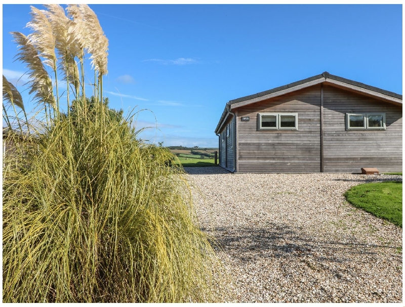 Click here for more about 3 Horizon View