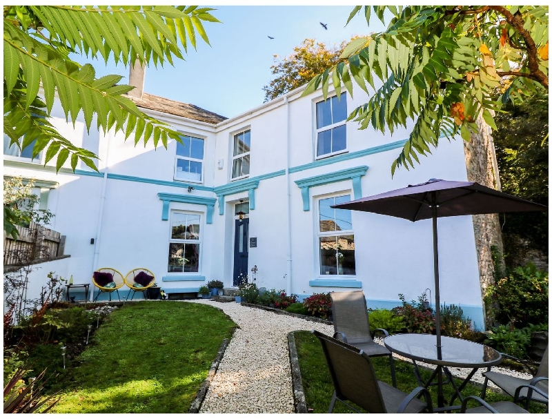 Click here for more about 2 Emma Place