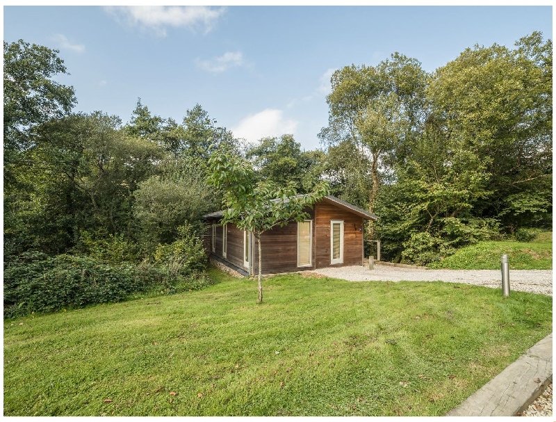 Click here for more about 9 Stonerush Valley