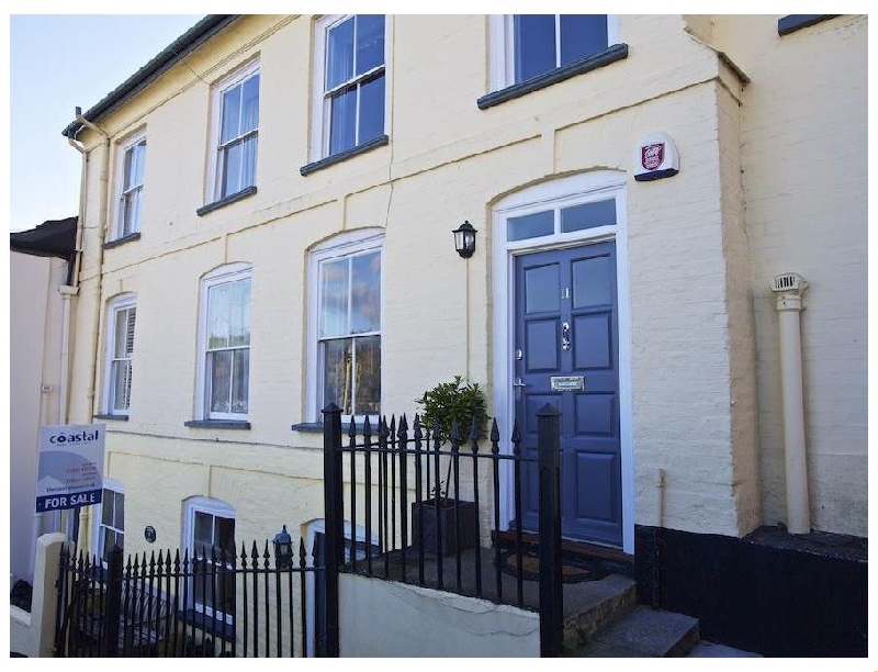 Click here for more about 11 Ridge Hill