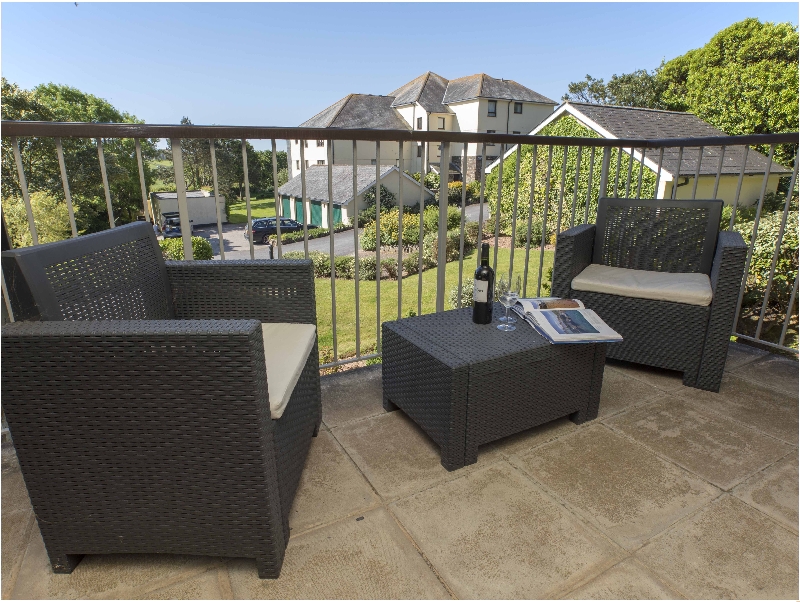 Click here for more about 2 Tanworth House