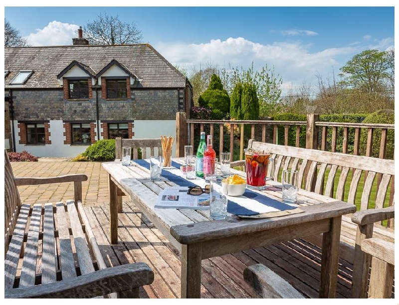 Click here for more about Great Torr Barn