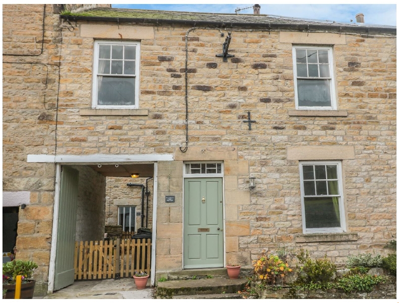 Click here for more about Hare & Hounds House