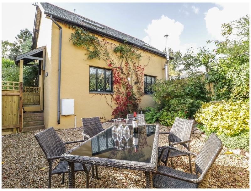 Click here for more about Barn Court Cottage