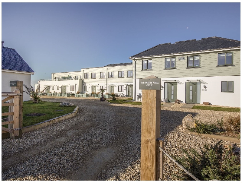 Click here for more about 4 Ocean Reach