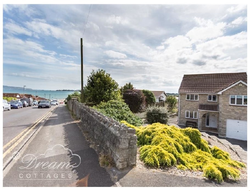 Click here for more about Bowleaze View
