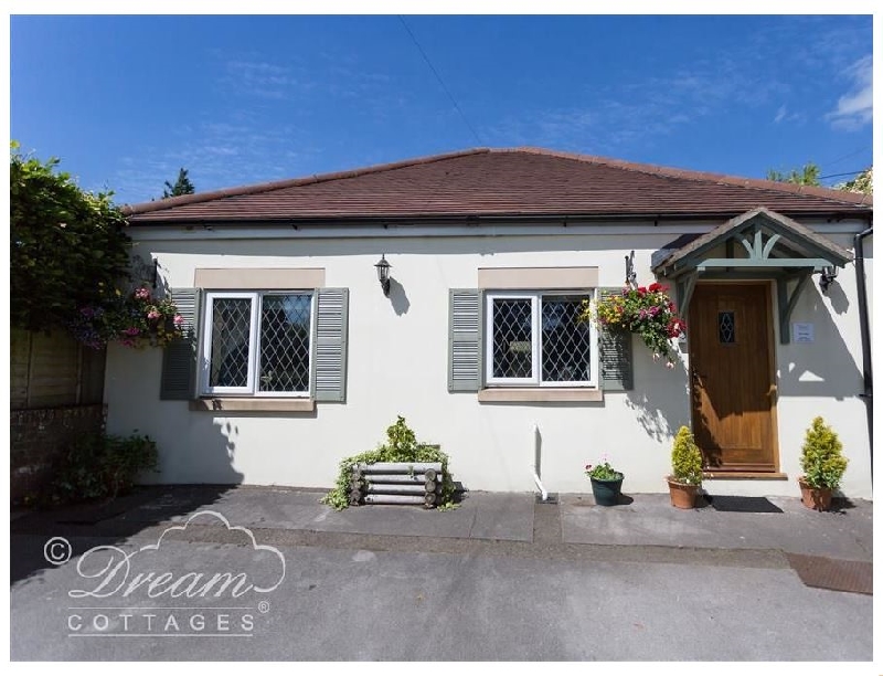 Click here for more about Toll Lodge
