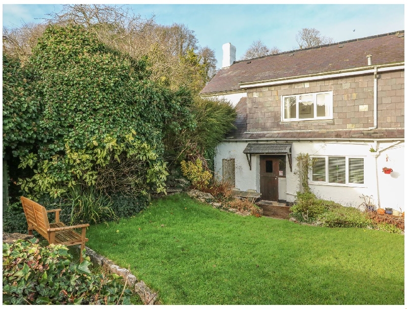 Click here for more about Honeysuckle Cottage