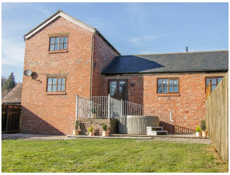 Click here for more about Old Hall Barn 2
