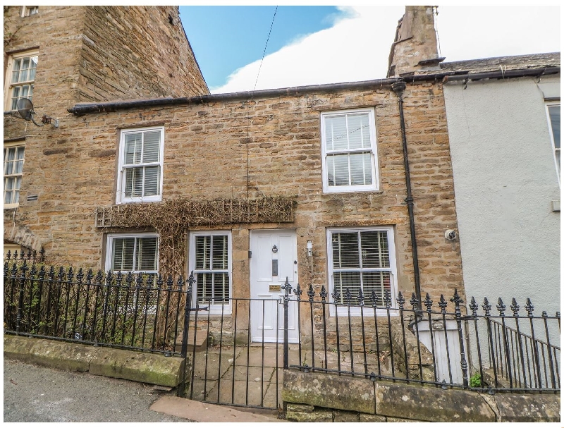 Click here for more about Bank Cottage