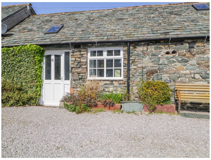 Click here for more about Mews Studio Cottage 6