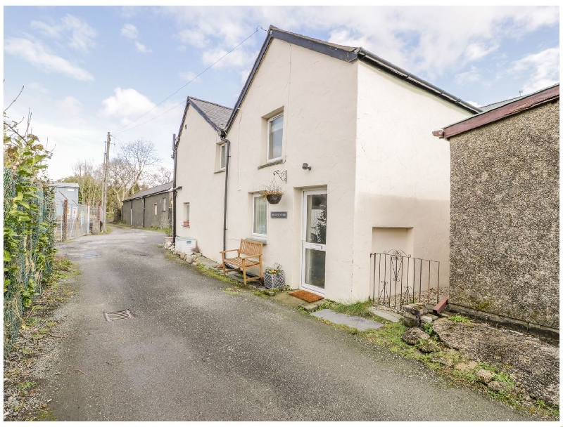 Welsh holiday cottages - Hen Aelwyd yr Urdd