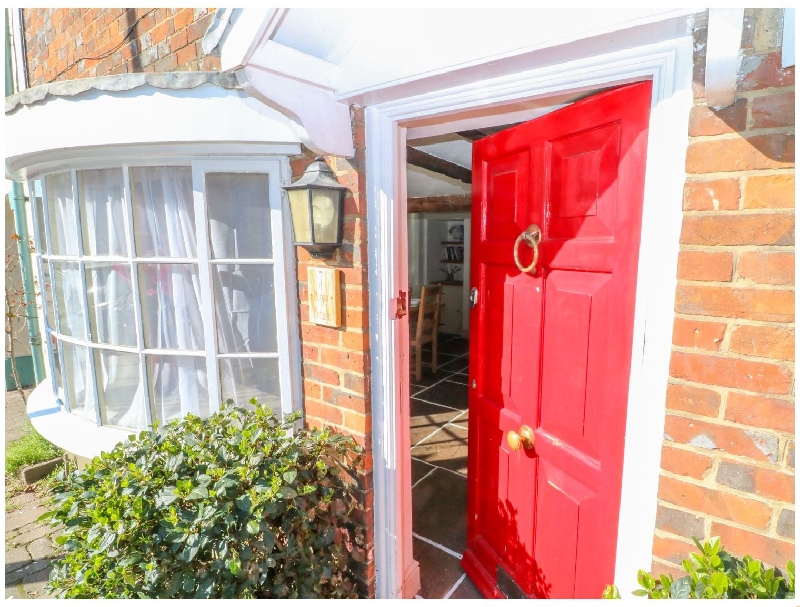 Click here for more about Poppy Cottage