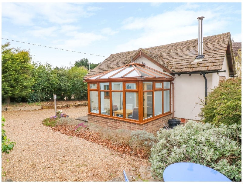 Click here for more about Lark's Lodge