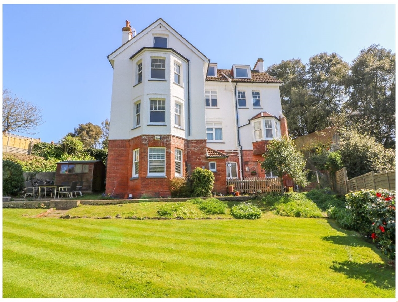 Click here for more about 4 Greenhills