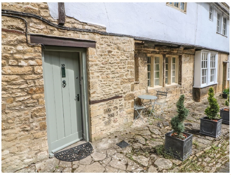 Click here for more about 10 George Yard
