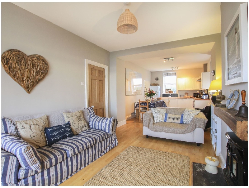 Welsh holiday cottages - Min Y Mor Trearddur Bay