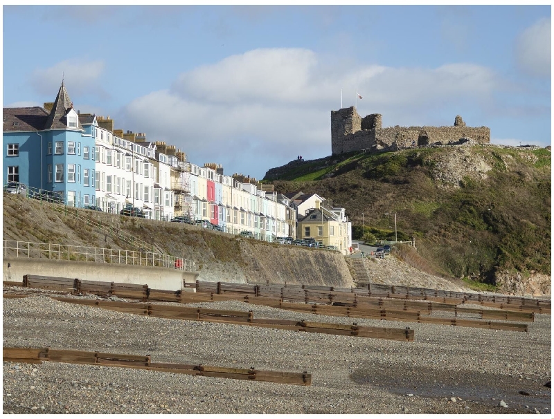 Welsh holiday cottages - The Towers - Llyn