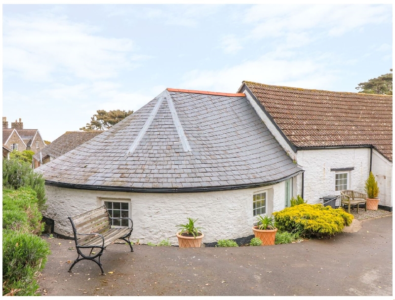 Click here for more about Round Barn