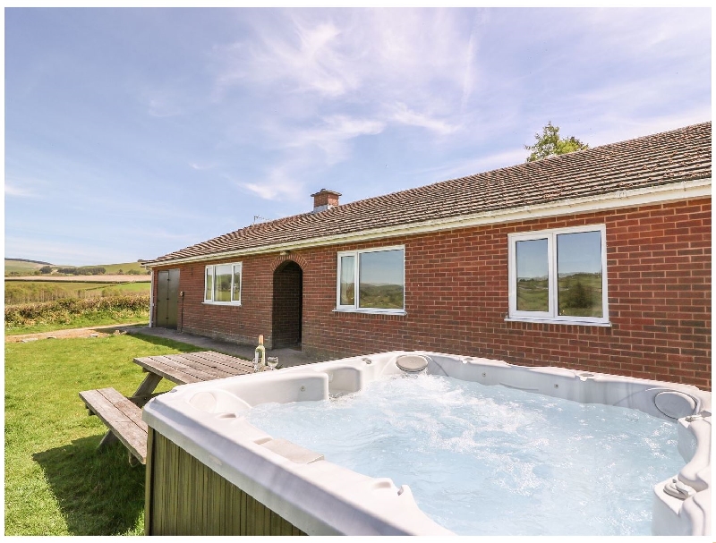 Welsh holiday cottages - Glanyrafon Bungalow