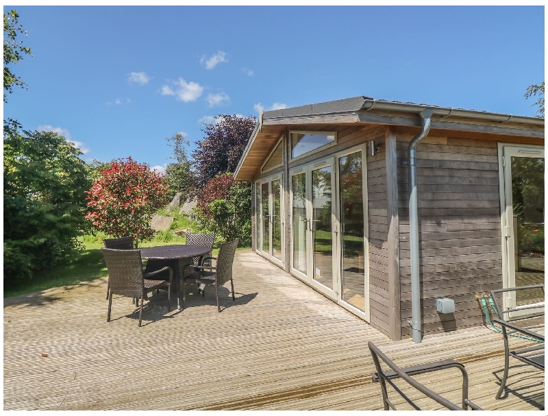 Click here for more about 15 Horizon View