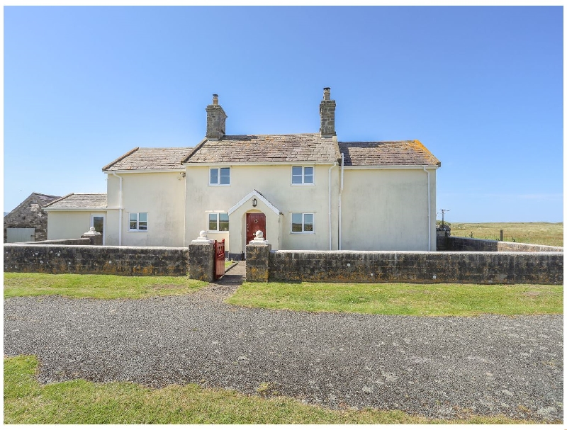 Welsh holiday cottages - Warren Farmhouse