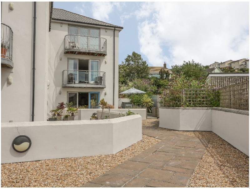 Click here for more about 12 Crabshell Heights