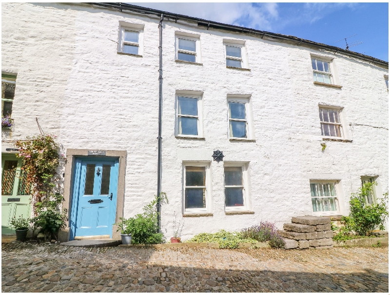 Click here for more about White Hart House