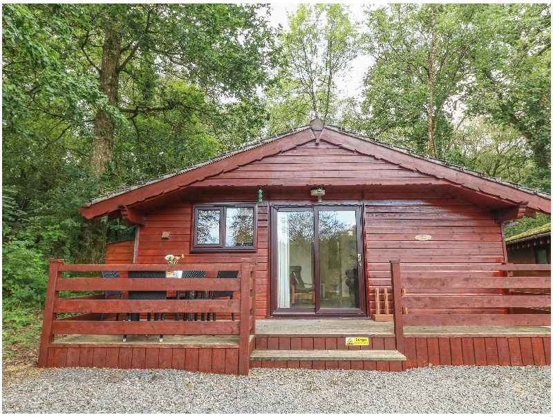 Click here for more about Oak Tree @ Kingslakes