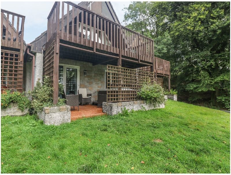 Click here for more about 32 Valley Lodge