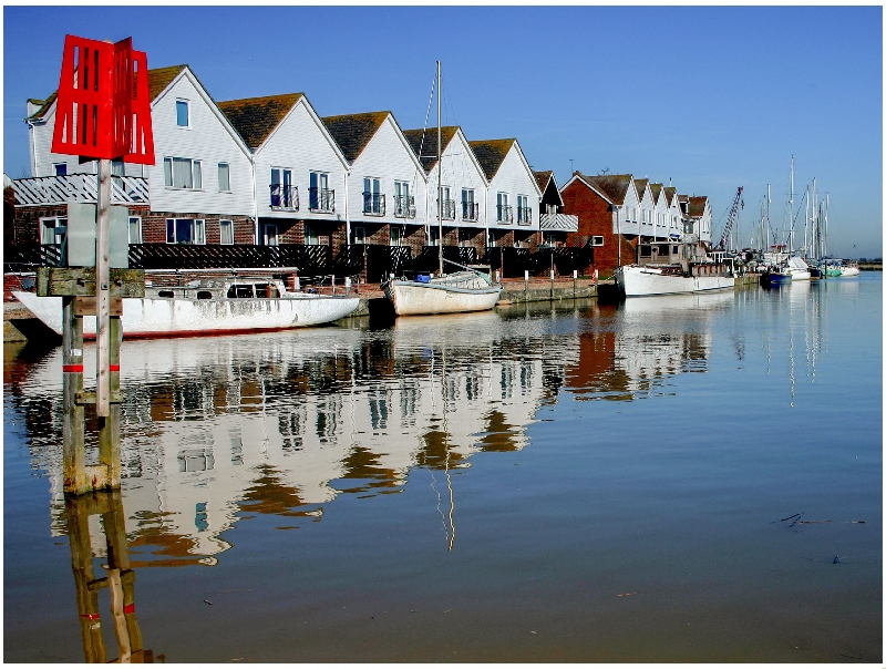 Click here for more about 17 The Boathouse