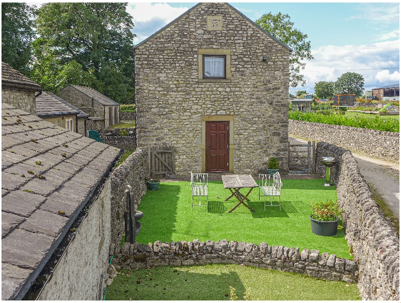 Click here for more about 3 Primitive Mews