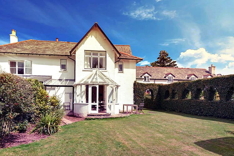 Click here for more about Manor Cottage