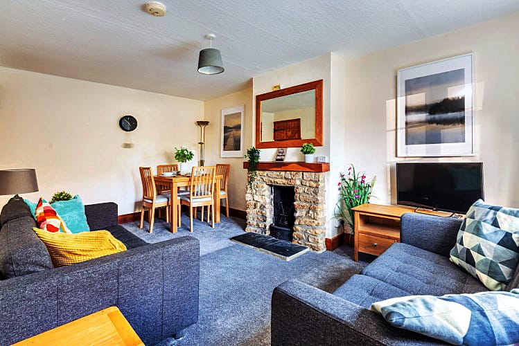 Click here for more about Spring Cottage