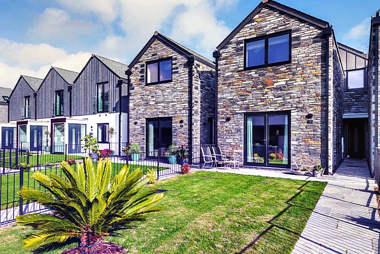 Click here for more about 7 The Nest, Lovering Dry