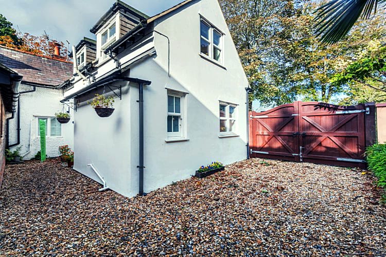 Click here for more about Beech Farm Annexe