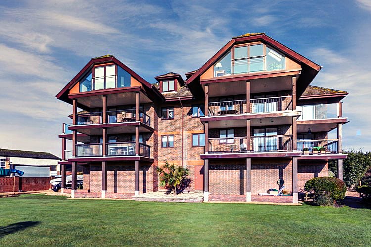 Click here for more about 7 Island Point