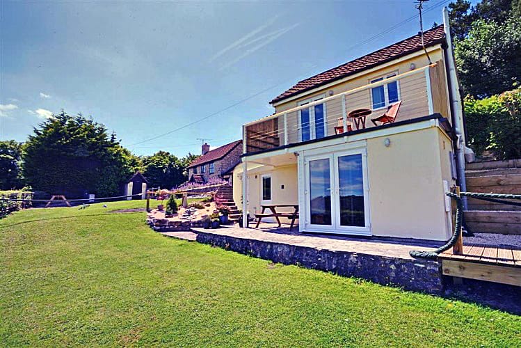 Click here for more about Kowhai Cottage
