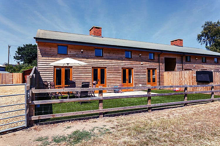 Click here for more about Oak Barn
