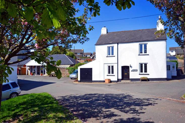 Click here for more about Lydiard Cottage