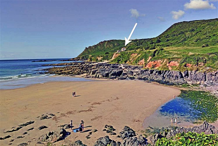 Click here for more about 2 Ivy Cove