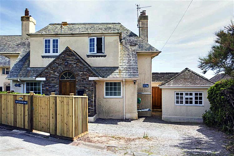 Click here for more about Lower Goosewell Cottage