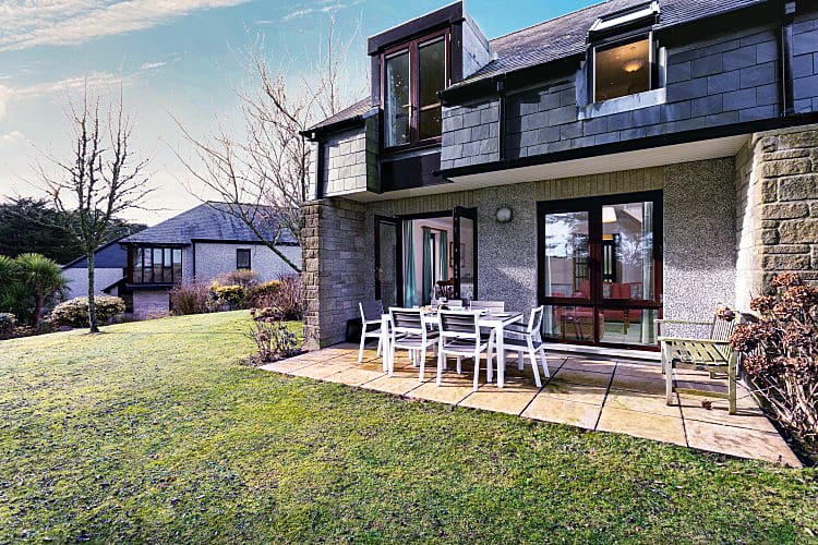 Click here for more about 67 Lower Maen Cottage